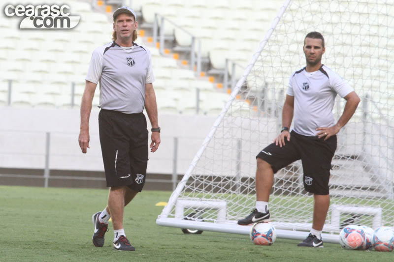 [05-08] Treino técnico + tático - Castelão - 9