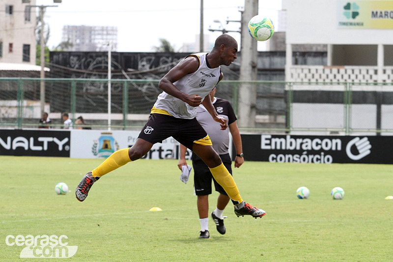 [24-01] Treino técnico + finalização - 1