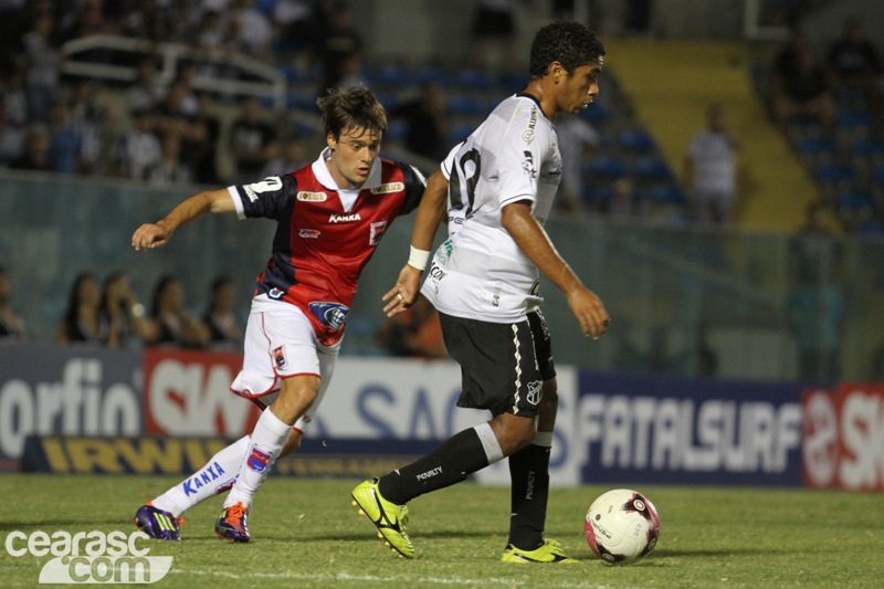 [23-10] Ceará x Paraná 02 - 19