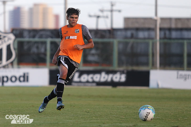 [14-11-2016] Sub-20 se prepara para a Copa do Nordeste - 12