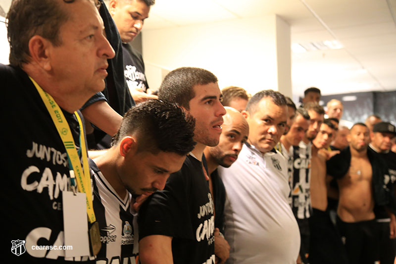 [03-05-2017] Ceara 2 x 0 Ferroviario - Final (Comemoracao) 1 - 8