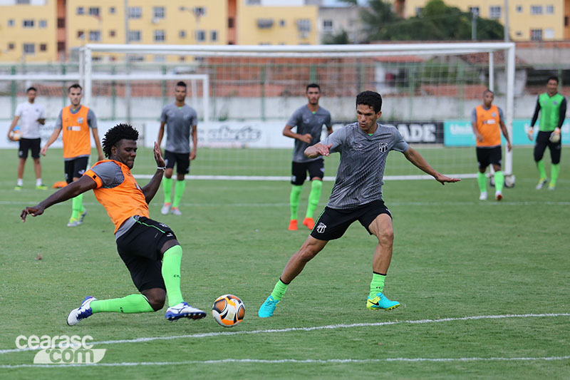 [10-01-2017] Treino Técnico - campo reduzido - 24
