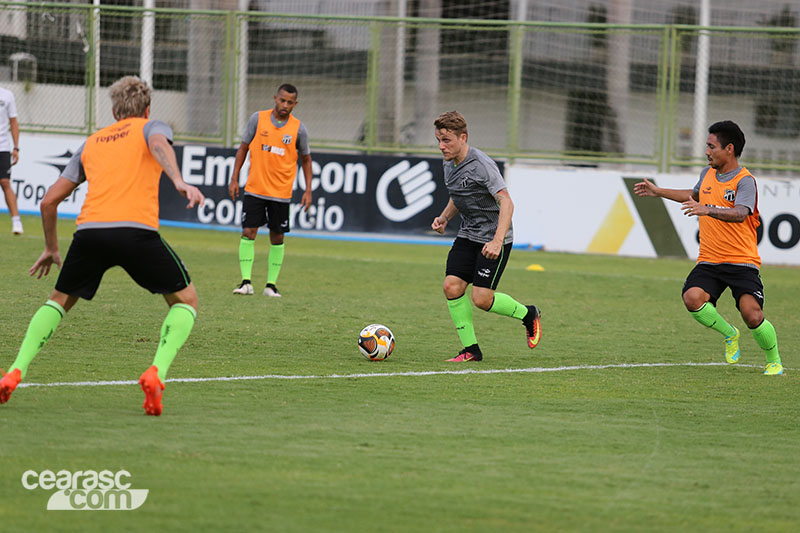 [10-01-2017] Treino Técnico - campo reduzido - 25