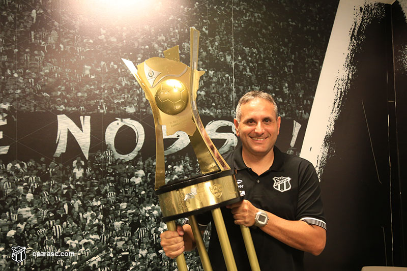 [03-05-2017] Ceara 2 x 0 Ferroviario - Final (Comemoracao) 1 - 25