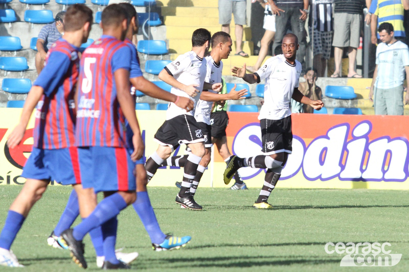 [29-04] Ceará x Tiradentes - 6