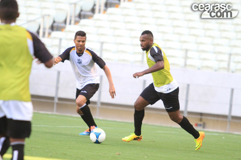 [10-01] Treino coletivo - Arena Castelão - 13