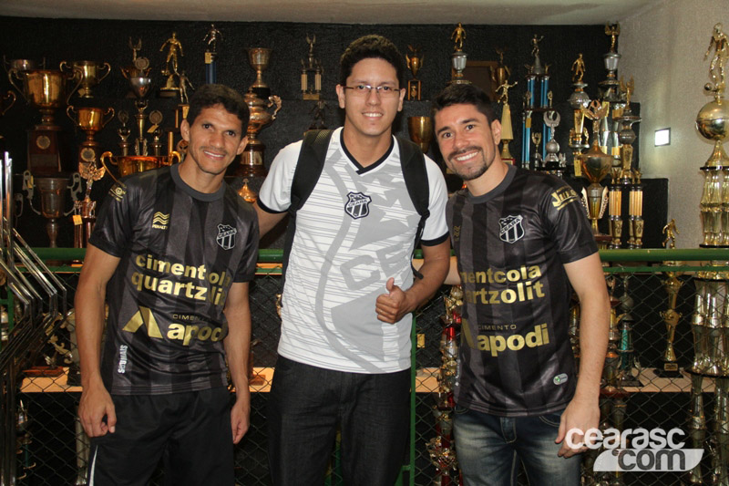 [08-09] Lançamento do terceiro uniforme Penalty Ceará - 35