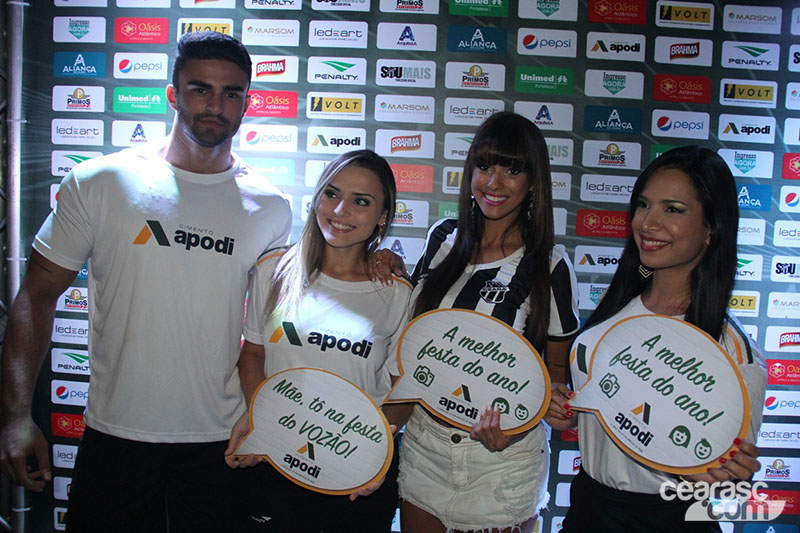 [26-02] Lançamento dos uniformes 2015 - Carol Dias 02 - 58