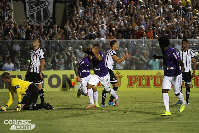 [10-11] Ceará 3 x 0 Bragantino - 27