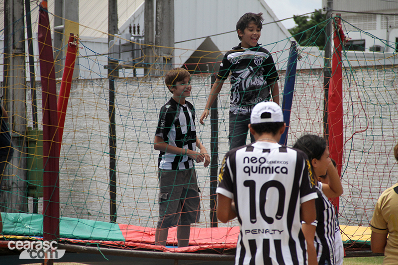 [12-10] Dia das Crianças Alvinegro 2015 - 05 - 18