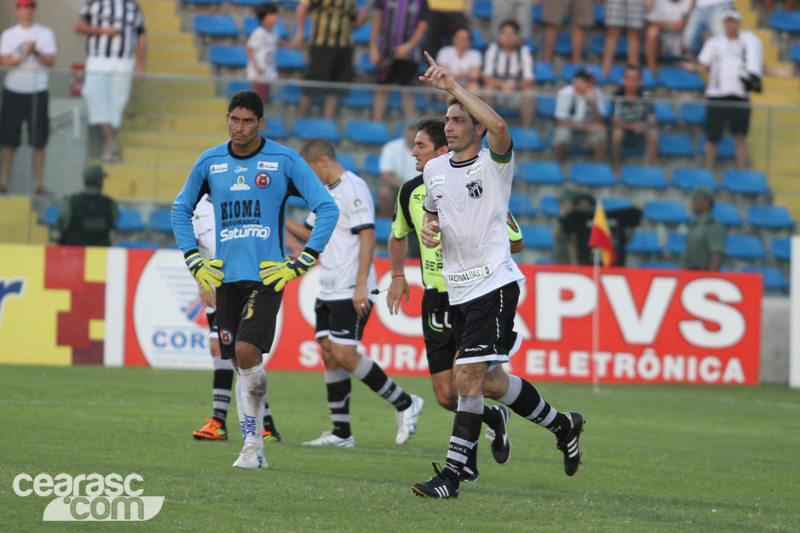 [29-04] Ceará x Tiradentes2 - 9