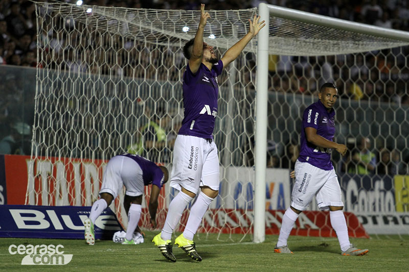 [10-11] Ceará 3 x 0 Bragantino - 50
