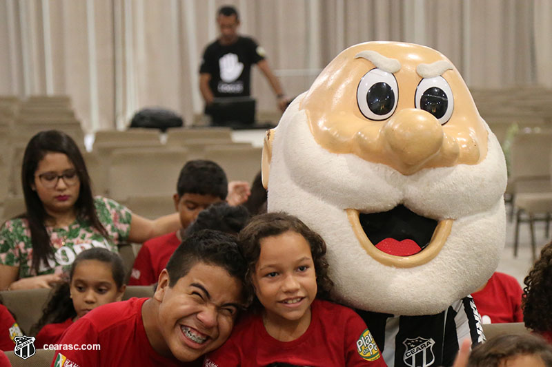 [05-09-2017] Vovo vai a Escola - Logos - 32