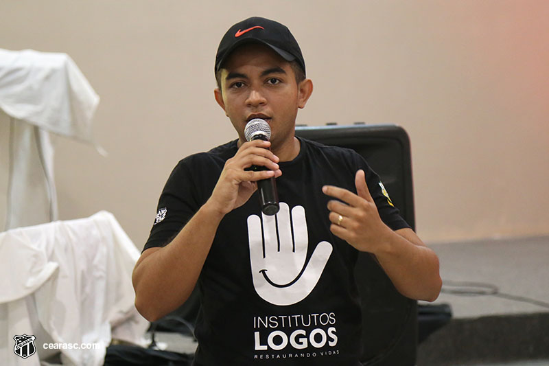 [05-09-2017] Vovo vai a Escola - Logos - 36