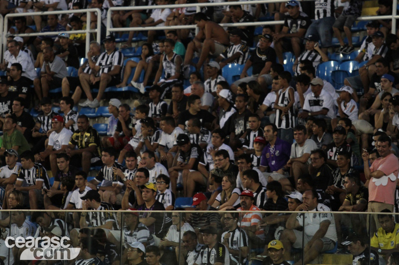 [29-04] Ceará 4 x 0 Tiradentes - TORCIDA - 22