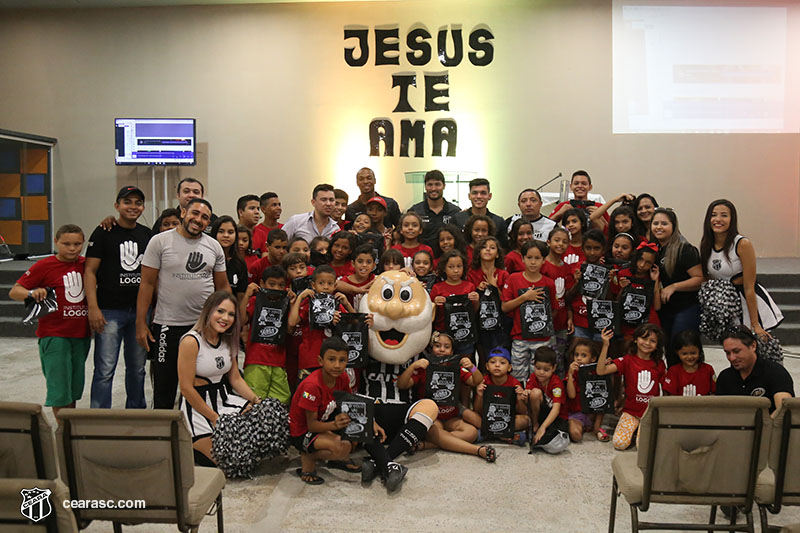 [05-09-2017] Vovo vai a Escola - Logos - 45