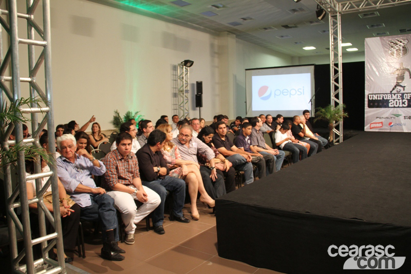 [11-12] Lançamento do Uniforme 2013 - 01 - 3