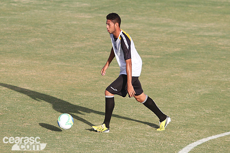 [03-11] Reapresentação + treino coletivo - Cidade Vozão - 9