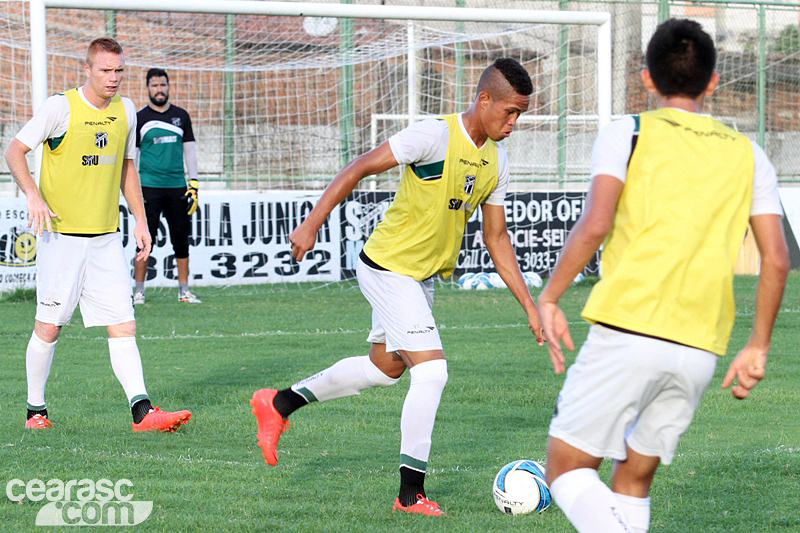 [13-04] Reapresentação + treino técnico e tático - 17