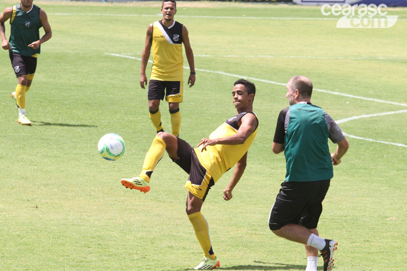[11-09] Treino recreativo + tático - 12