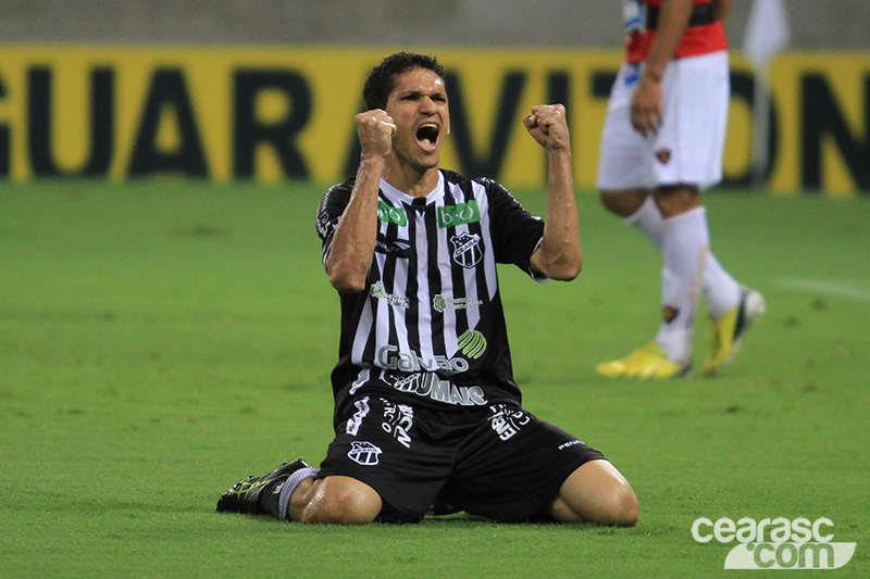 [09-11] Ceará 4 x 1 Sport - 02 - 15