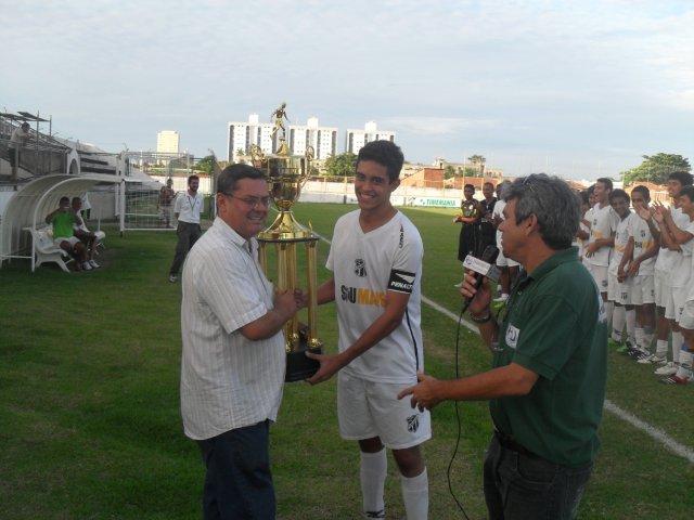 Sub-15 bi-campeão Invicto - 2010 - 3