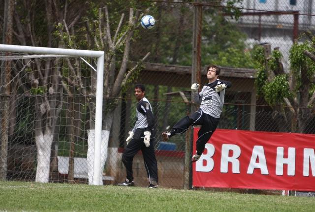 [16-10] Treino - CT  Portuguesa - 8