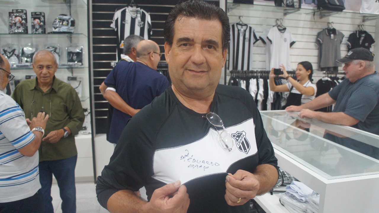 Zé Eduardo visitou a Loja Oficial  - 4