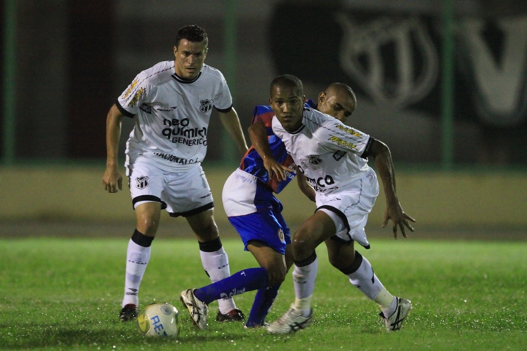 [13-04] Tiradentes 0 x 1 Ceará - 6