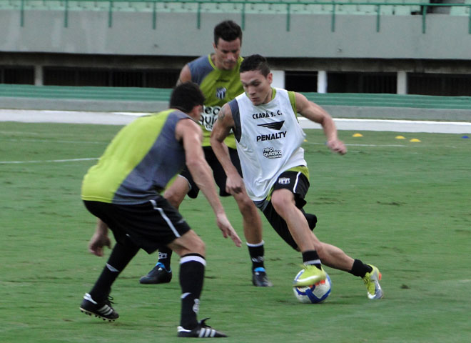 [26-11] Treino Coletivo no Castelão - 5