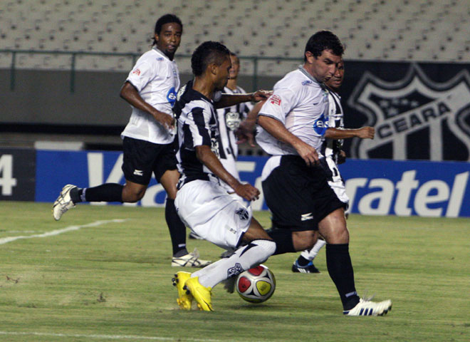 Ceará 1 x 2 ABC - 19/06 às 20h15 - Castelão - 17