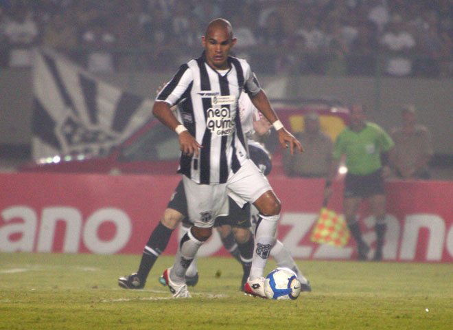 Ceará 0 x 0 Corinthians - 14/07 às 21h50 - Castelão - 24