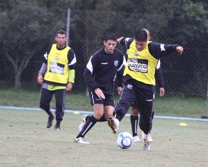 Elenco treina em Porto Alegre - 20