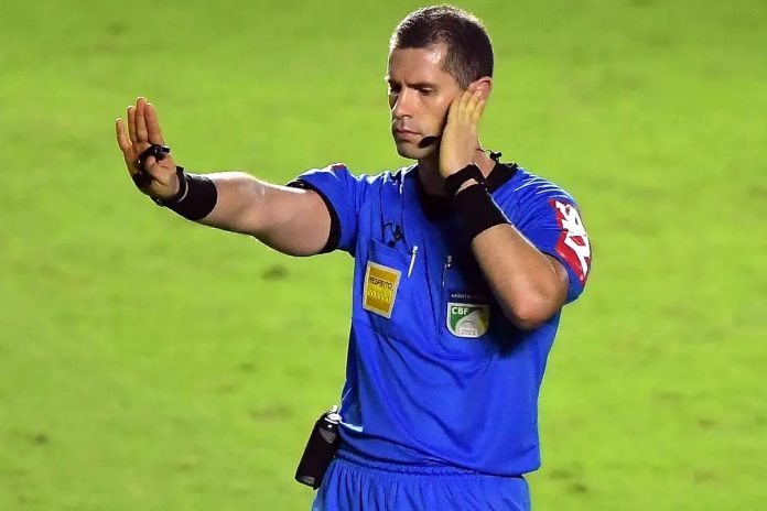Árbitro tocantinense Alisson Sidnei Furtado apita o duelo entre Mirassol/SP e Ceará
