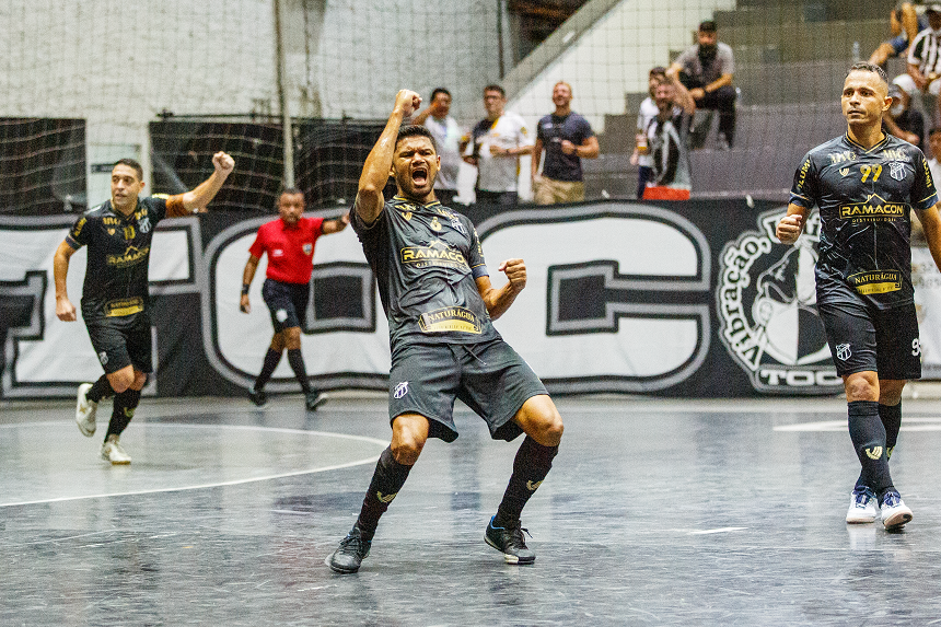 Futsal: João César marca três vezes, Ceará goleia o José Romão e é semifinalista do Campeonato Cearense