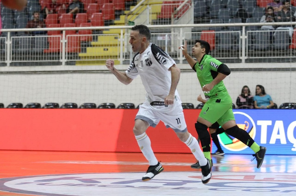 Futsal: Ceará goleia o Vasco por 4 a 1 e estreia com vitória na Taça Brasil
