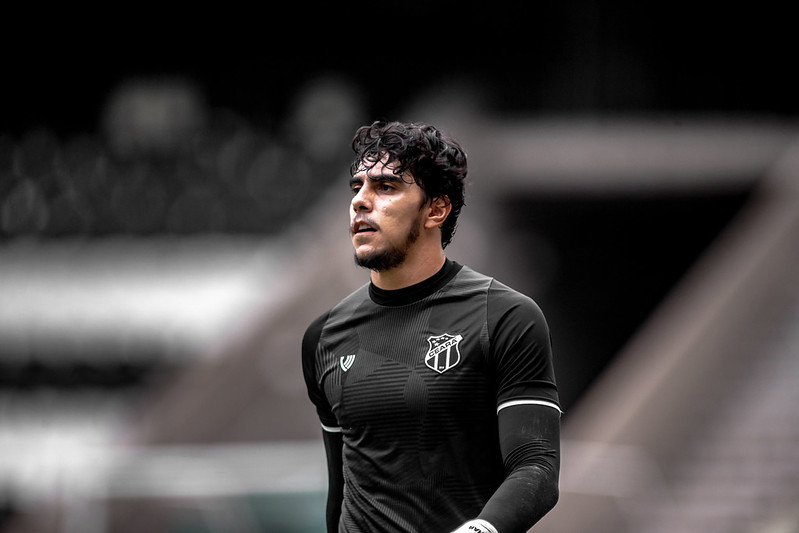 Em reapresentação, Richard concede entrevista coletiva e projeta partida diante do São Paulo