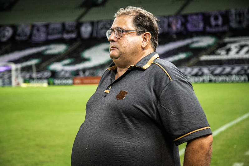 Após vitória no primeiro jogo da decisão, Guto Ferreira prega cautela em semana decisiva no Nordestão e na Sul-Americana