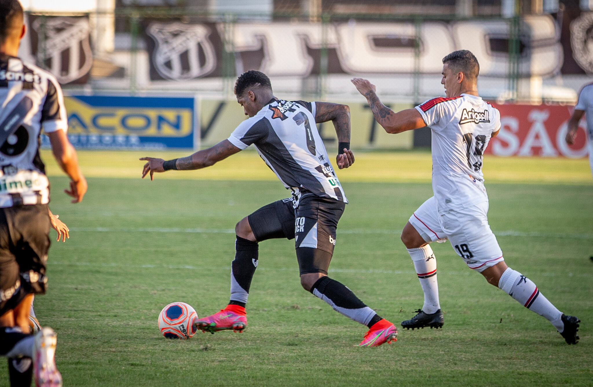 Adversários na rodada do Estadual, confira o histórico de partidas entre Ceará e FC Atlético Cearense