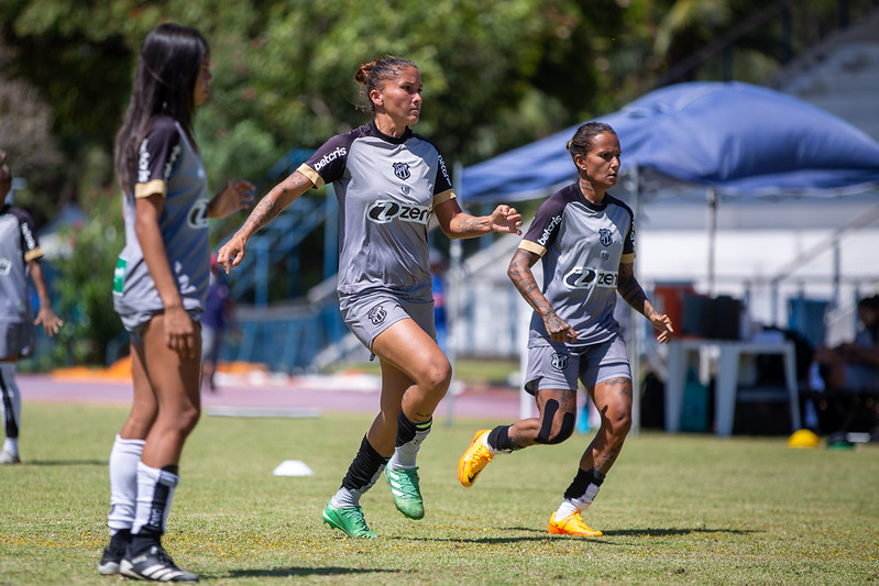 Fut. Feminino: Na véspera da viagem para Curitiba, Ceará faz último treino em casa para a ida da final do Brasileiro A2