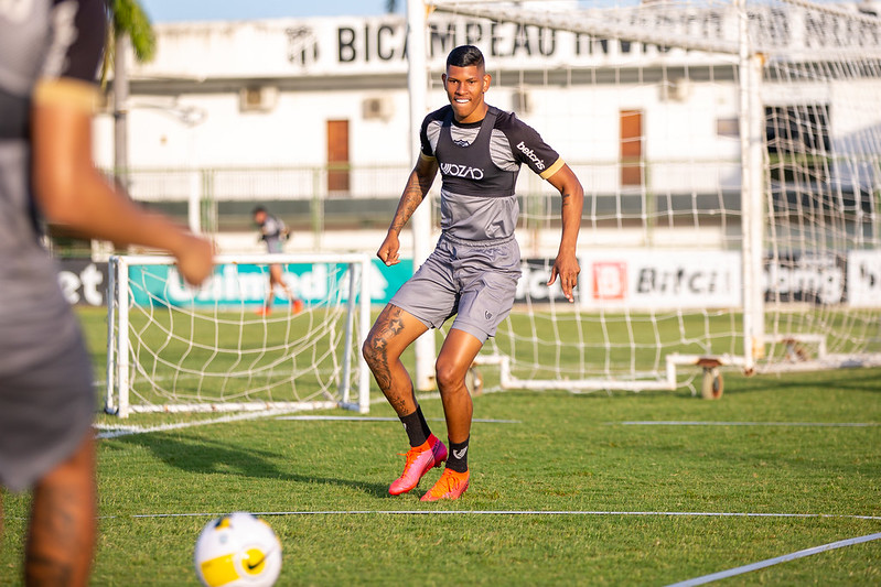 Ceará se reapresenta e inicia trabalhos para confronto com o São Paulo