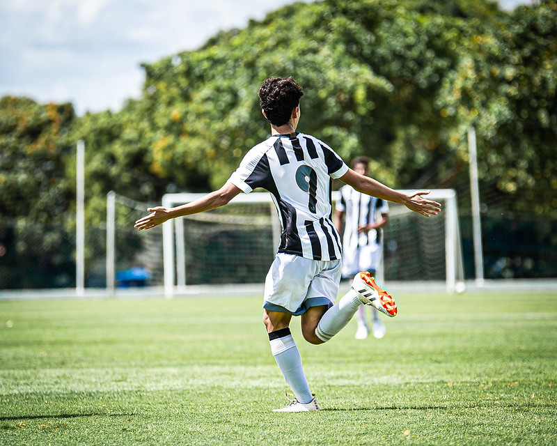 Sub-14: Vozão vence mais uma na Copa Seromo e garante vaga na semifinal