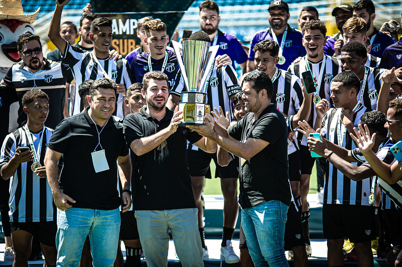 Sub-17: Bicampeonato e a consagração de um árduo trabalho fora e dentro das quatro linhas