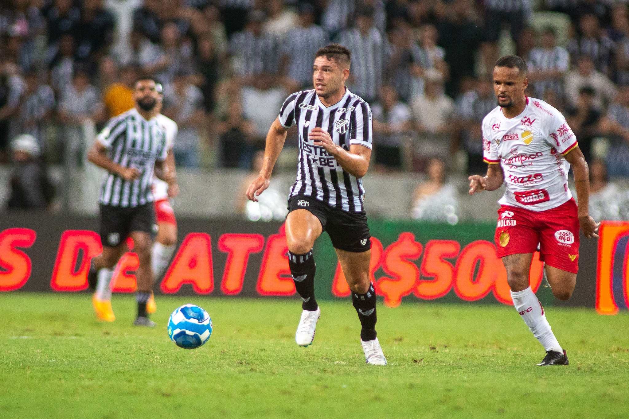 Em Goiânia, Ceará enfrenta a equipe do Vila Nova/GO pela penúltima rodada do Campeonato Brasileiro