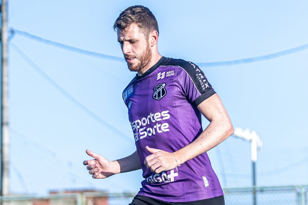 Com o segundo treinamento em Porangabuçu, Ceará fecha os trabalhos para duelo com o Fluminense