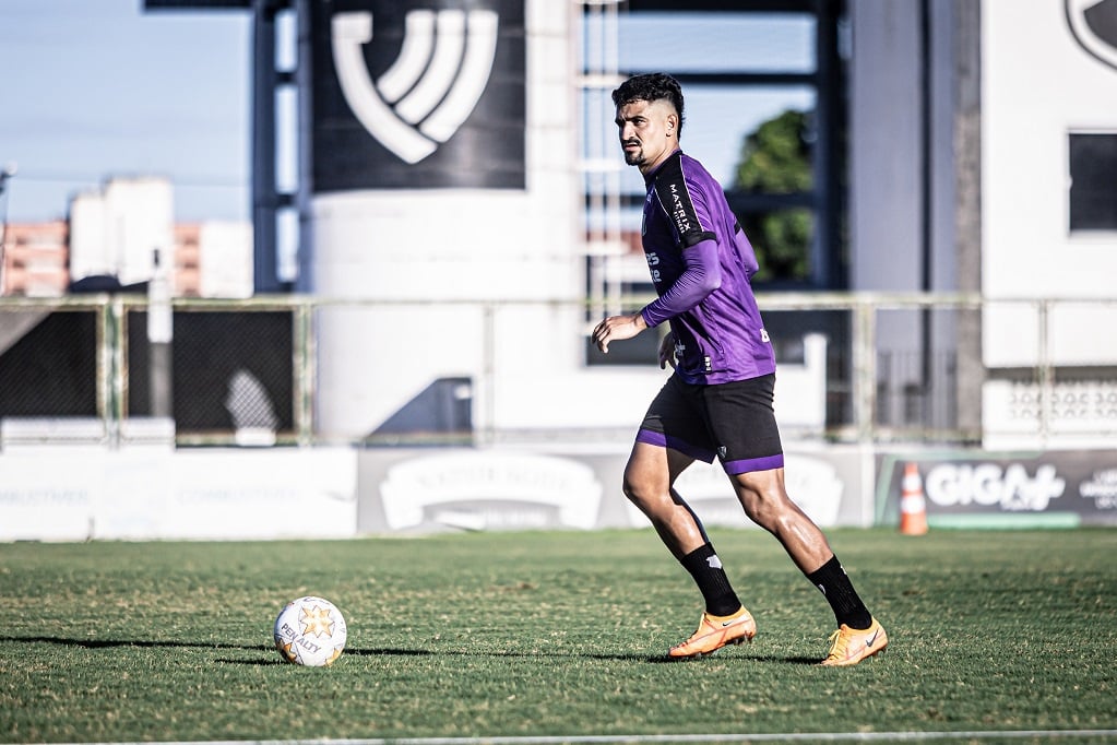 Ceará se reapresenta nesta quinta-feira, 10, com foco no Clássico-Rei do Brasileirão