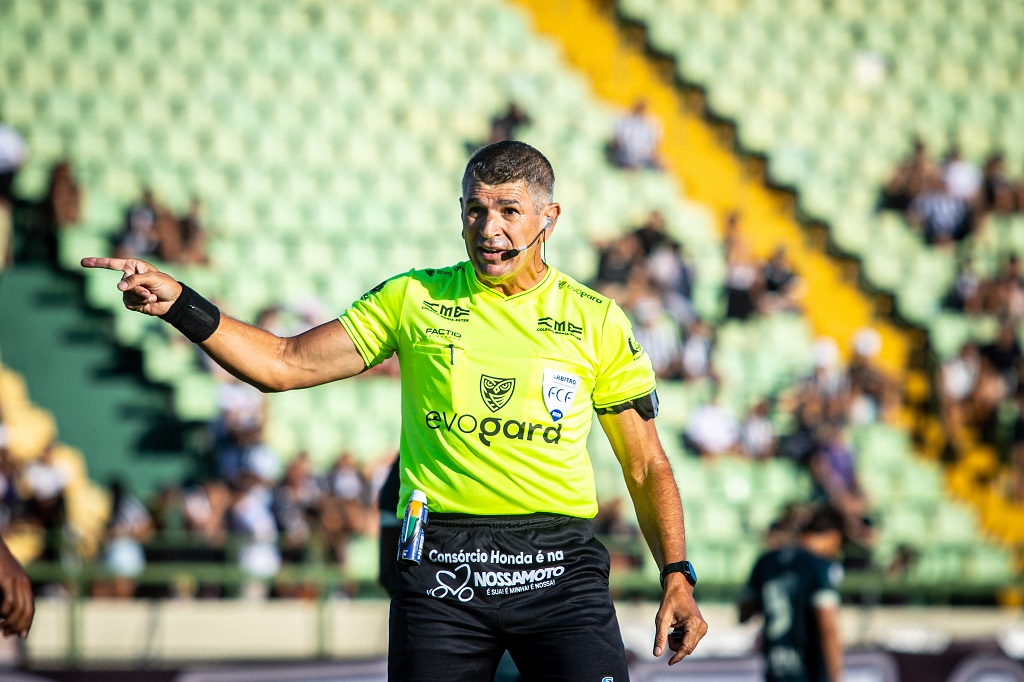 Marcelo de Lima Henrique apitará o primeiro Clássico-Rei de 2026