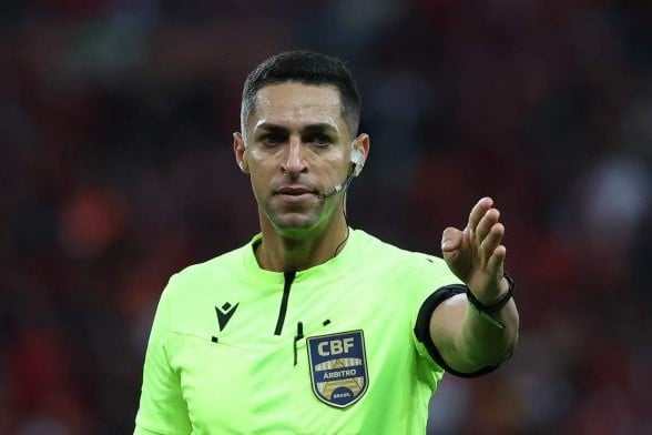 Camp. Brasileiro: Rodrigo José Pereira de Lima/FIFA-PE apita o duelo contra o Internacional pela 34ª rodada
