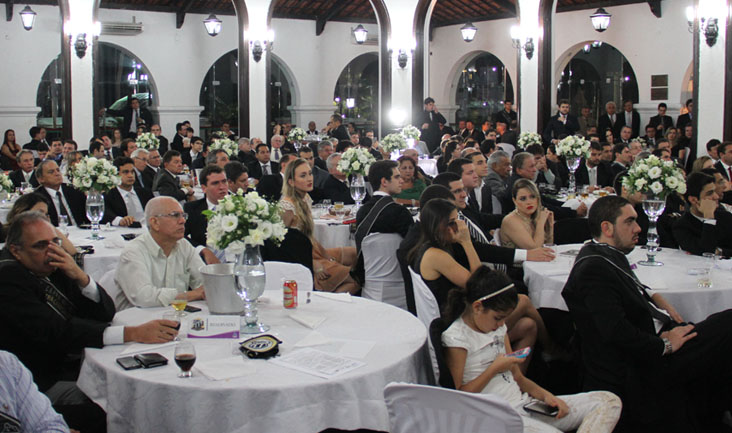 Com muita festa, noite do Centenário foi marcante para alvinegros