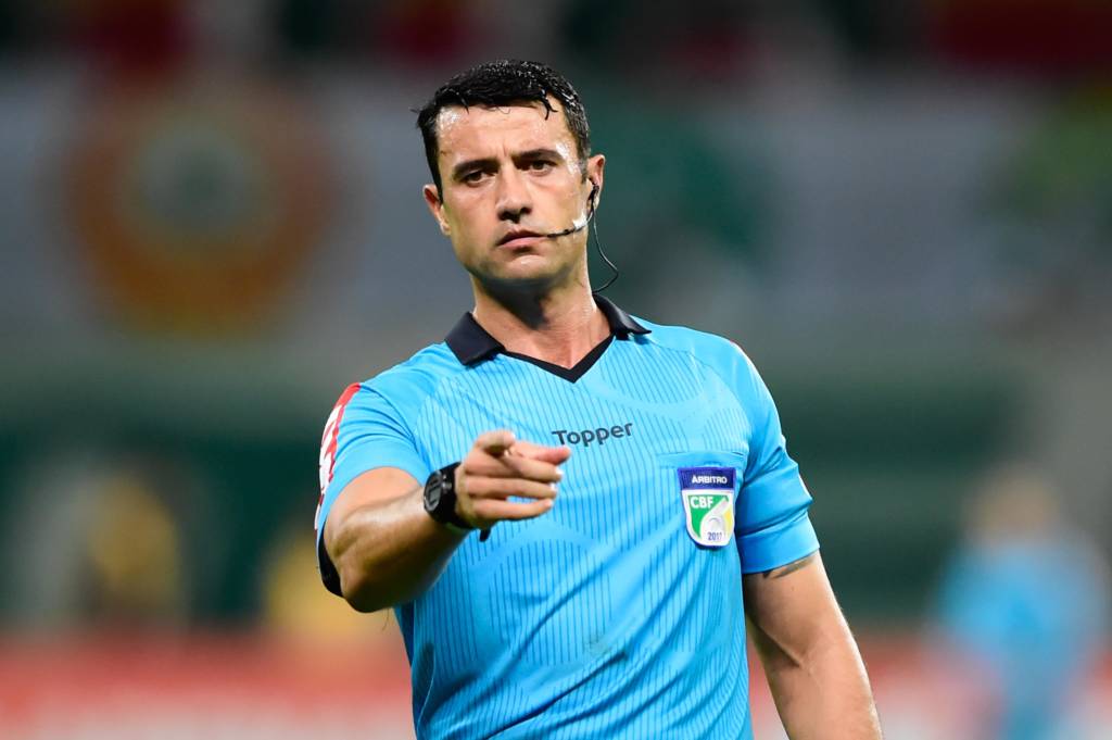 Série A: Braulio da Silva Machado apita o jogo entre Ceará e Palmeiras